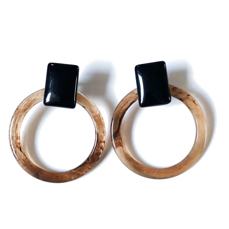 New Sweet Round Square Geometric Brown Black Mixed Color Resin Hot Sale Stud Earring
New Sweet Round Square Geometric Brown Black Mixed Color Resin Hot Sale Stud Earring