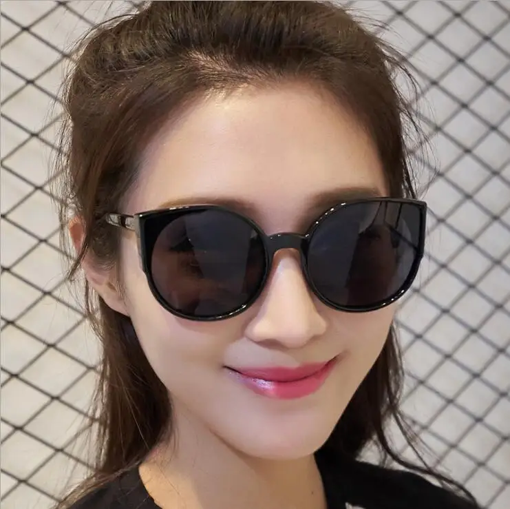 2021 women Cat Eye Brand Designer Sunglasses Women Luxury Plastic Sun Glasses Classic Retro Outdoor Eyewear Oculos De Sol Gafas
2021 women Cat Eye Brand Designer Sunglasses Women Luxury Plastic Sun Glasses Classic Retro Outdoor Eyewear Oculos De Sol Gafas
