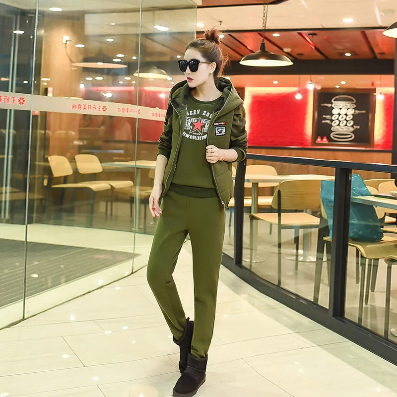 women hoodies vest pants casual outfit Camouflage leisure suit fleece winter three-piece suit thick outfit hoody student M-XXL
women hoodies vest pants casual outfit Camouflage leisure suit fleece winter three-piece suit thick outfit hoody student M-XXL