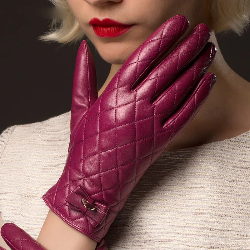 Woman's Gloves Autumn Winter Warm Lined Real Leather Gloves Female Fashion Diamond Lattice Sheepskin Driving Gloves NW691-1
Woman's Gloves Autumn Winter Warm Lined Real Leather Gloves Female Fashion Diamond Lattice Sheepskin Driving Gloves NW691-1