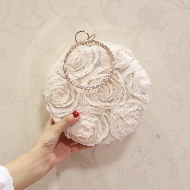Round Flower Chains Mini Handbags Women Summer Canvas Buckle Shoulder Bag Handmade Party Circle Style New Fashion Evening Clutch
Round Flower Chains Mini Handbags Women Summer Canvas Buckle Shoulder Bag Handmade Party Circle Style New Fashion Evening Clutch