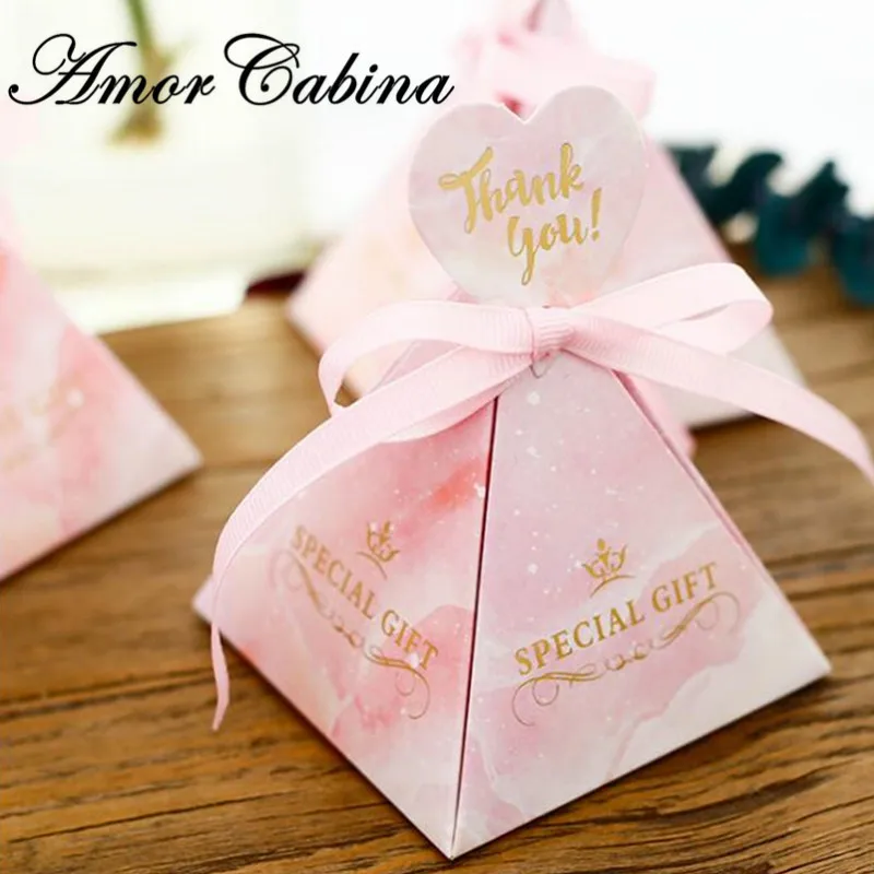 50pcs European Pink White Marble Pyramid Birthday Wedding Party Conducive to Candy Box Bomboniera Party Gift Box Gift Box
50pcs European Pink White Marble Pyramid Birthday Wedding Party Conducive to Candy Box Bomboniera Party Gift Box Gift Box