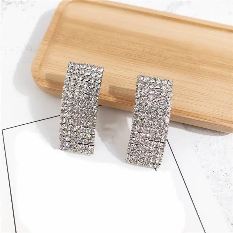 Personality Bar Statement Earrings For Women Rhinestone Arc Drop Dangle Earrings Fashion Jewelry Bijoux
Personality Bar Statement Earrings For Women Rhinestone Arc Drop Dangle Earrings Fashion Jewelry Bijoux