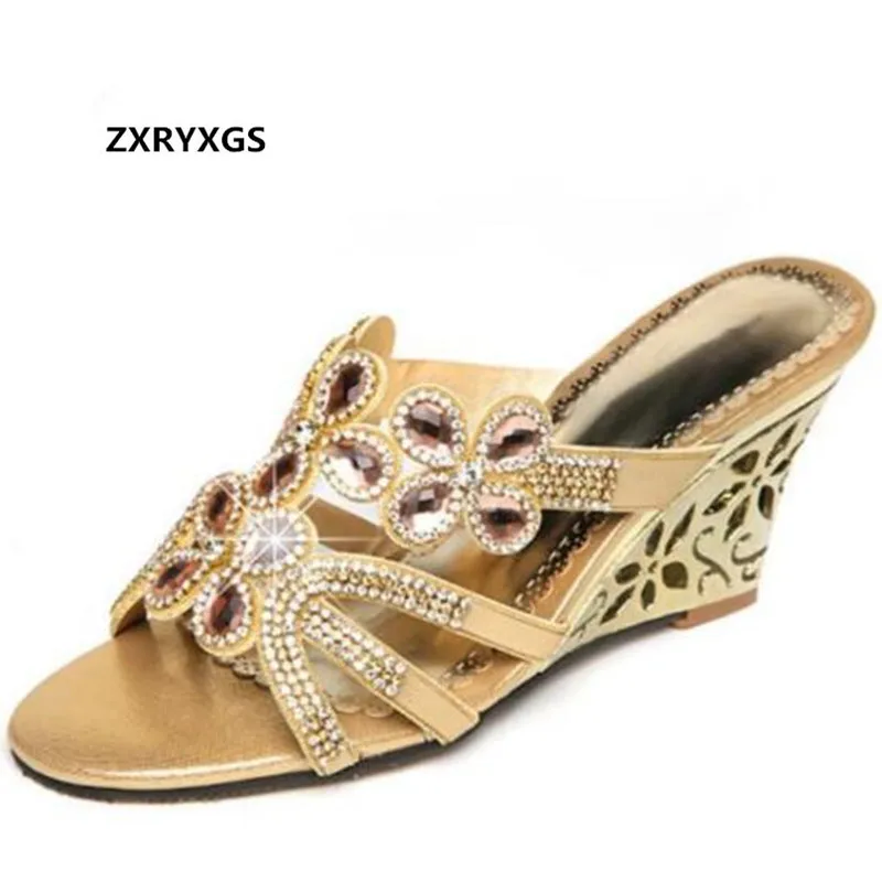 2020 New Rhinestone Sheepskin Summer Women Sandals Fashion Shoes Wedges Sandals High Heels Real Leather Sandals Women Slippers
2020 New Rhinestone Sheepskin Summer Women Sandals Fashion Shoes Wedges Sandals High Heels Real Leather Sandals Women Slippers