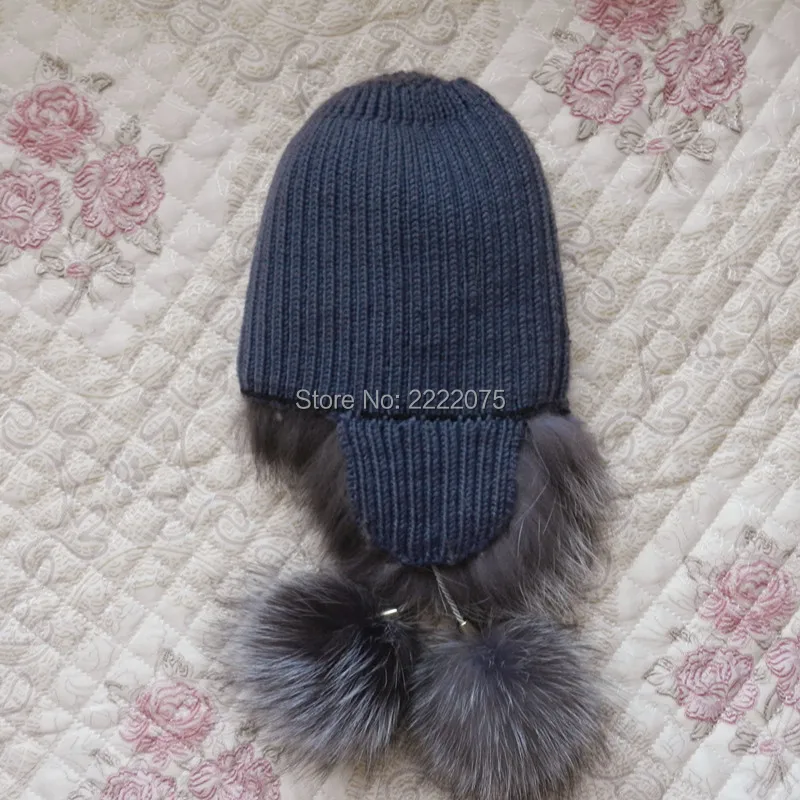 Fox fur ear cap winter fur hat fox hair ball cap hand stitched elastic cap female
Fox fur ear cap winter fur hat fox hair ball cap hand stitched elastic cap female