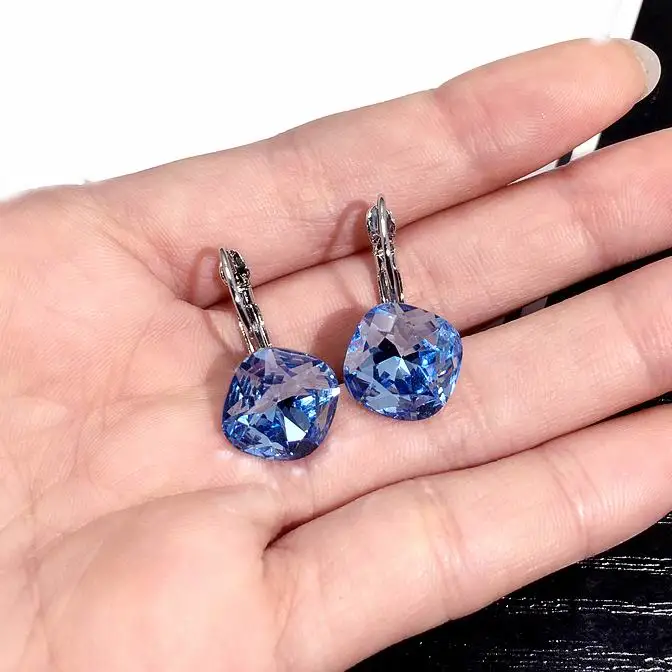 Simple Delicate Square Blue Crystal Stone Stud Earrings For Women Elegant Cute Small Earing Party Accessories Anniversary Gift
Simple Delicate Square Blue Crystal Stone Stud Earrings For Women Elegant Cute Small Earing Party Accessories Anniversary Gift