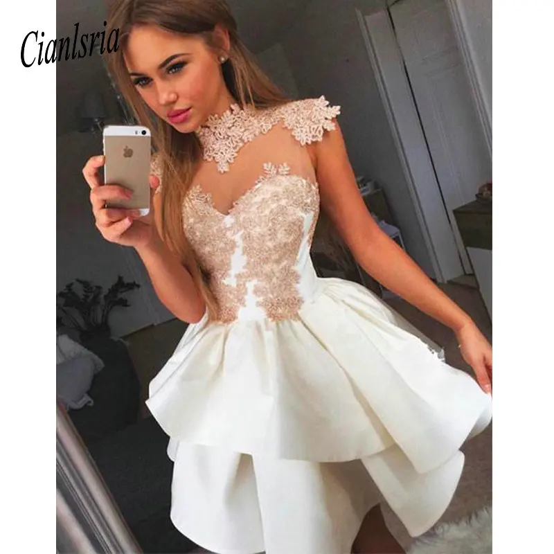 See Through 2020 Homecoming Dresses A-line High Collar Cap Sleeves Short Mini Lace Elegant Cocktail Dresses
See Through 2020 Homecoming Dresses A-line High Collar Cap Sleeves Short Mini Lace Elegant Cocktail Dresses
