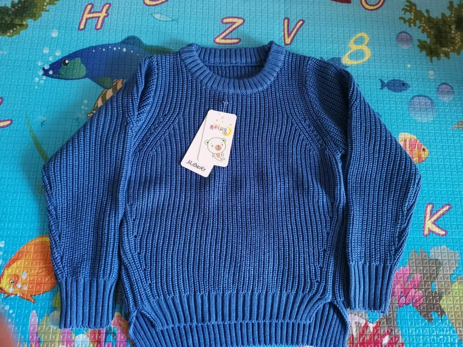 Simple sweater for children