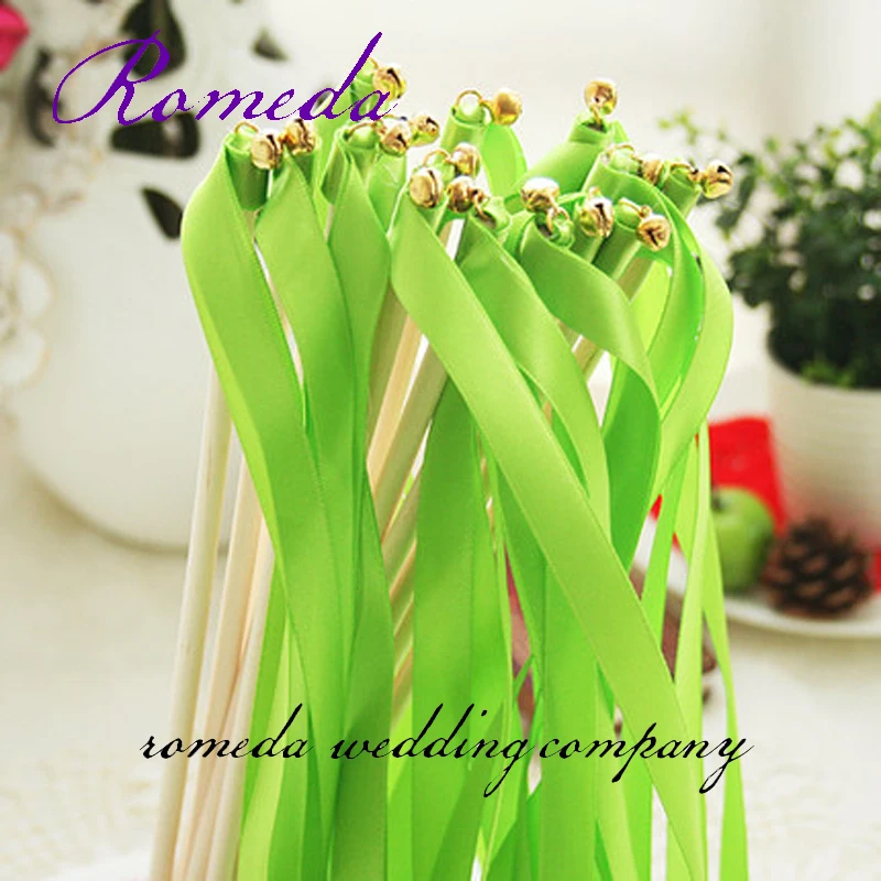 Popular Style A double Green stain ribbon wedding wands with gold bell Wedding Ribbon Stick,ribbon Twirling Streamers
Popular Style A double Green stain ribbon wedding wands with gold bell Wedding Ribbon Stick,ribbon Twirling Streamers