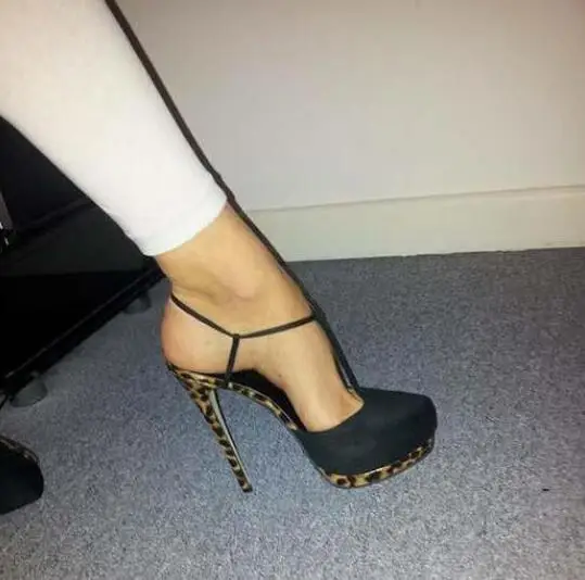 New Arrival Sexy Concise Style Ladies Black Suede Leather T-Bar High Heel Sandals Leopard Print Heel Thin T-Strap Pumps On Sale
New Arrival Sexy Concise Style Ladies Black Suede Leather T-Bar High Heel Sandals Leopard Print Heel Thin T-Strap Pumps On Sale
