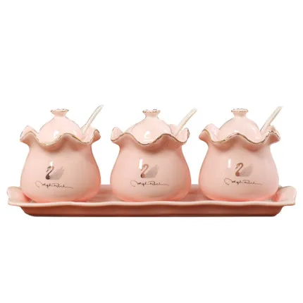 Jingdezhen European Seasoning Salt Pot Seasoning Bottle Kitchen Seasoning Box Home With Cover Ceramic Creative Kitchen Appliance
Jingdezhen European Seasoning Salt Pot Seasoning Bottle Kitchen Seasoning Box Home With Cover Ceramic Creative Kitchen Appliance