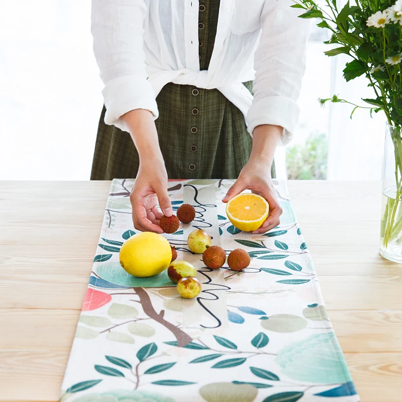 Fashion Home Pastoral style Watercolor flowers pattern cotton table runner Table flag and Placemat table cover
Fashion Home Pastoral style Watercolor flowers pattern cotton table runner Table flag and Placemat table cover