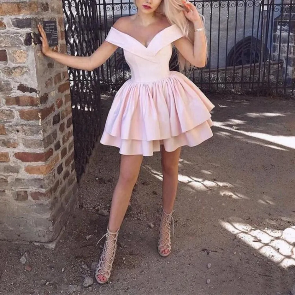 New Arrival Satin Prom Dresses V Neck With Off-Shoulder Capped Sleeves Ruffles Cocktail Gowns Best Selling
New Arrival Satin Prom Dresses V Neck With Off-Shoulder Capped Sleeves Ruffles Cocktail Gowns Best Selling
