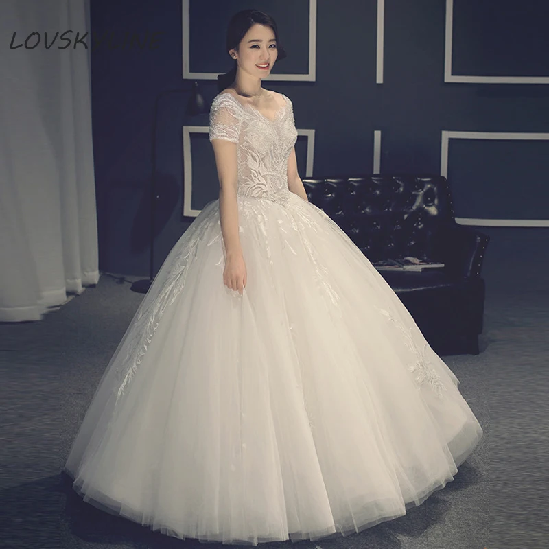 Ball Gowns Lace Embroidery Ivory Tulle Wedding Dresses with Beads Bridal Dress Marriage Customers Made Plus Sizes
Ball Gowns Lace Embroidery Ivory Tulle Wedding Dresses with Beads Bridal Dress Marriage Customers Made Plus Sizes