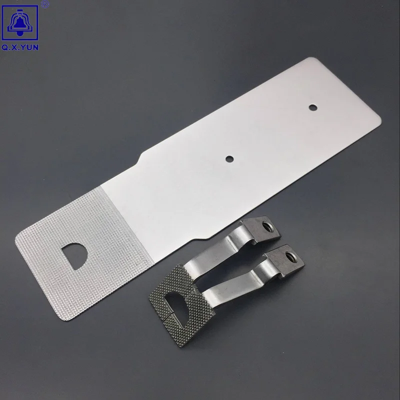 Brother 430 430F 430D knot tying machine Square presser foot work clamp Semicircle D type 15MM
Brother 430 430F 430D knot tying machine Square presser foot work clamp Semicircle D type 15MM