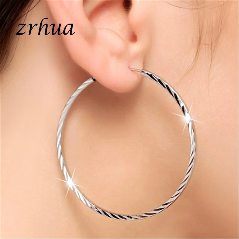 Exaggerate Free Shipping 925 Silver Needle Earrings Factory price Hot Sale Fashion Jewelry Cross Round Big Brincos for Women
Exaggerate Free Shipping 925 Silver Needle Earrings Factory price Hot Sale Fashion Jewelry Cross Round Big Brincos for Women
