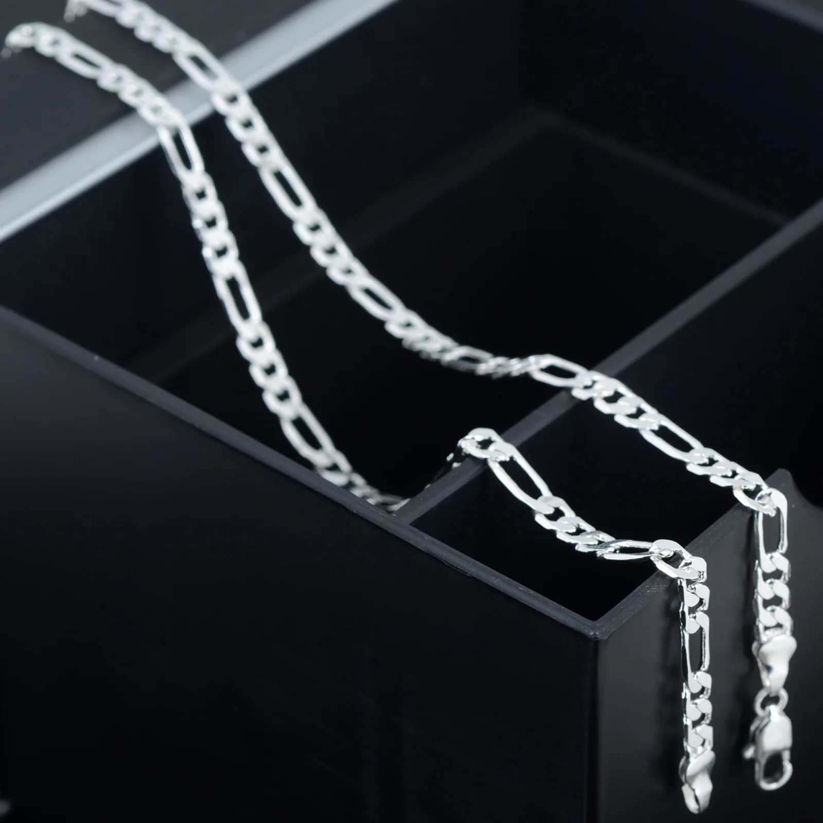 Classic Silvery/Gold color Chain Necklace for Men Women 2 mm Width Figaro link Chain Jewelry Drop Shipping
Classic Silvery/Gold color Chain Necklace for Men Women 2 mm Width Figaro link Chain Jewelry Drop Shipping