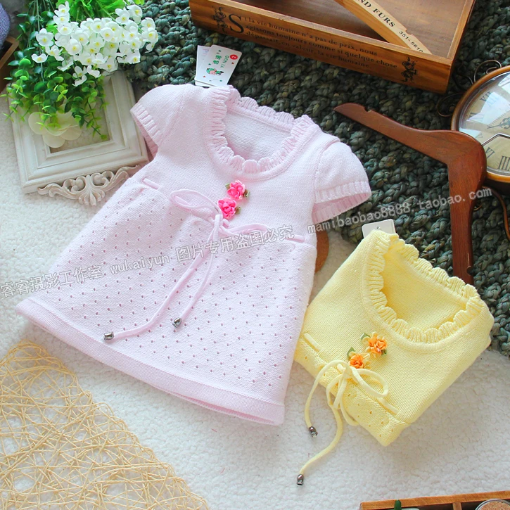 Free shipping Retail new 2014 Spring autumn fashion baby sweater top baby girl vest cute princess sleeveless kids knitwear dress
Free shipping Retail new 2014 Spring autumn fashion baby sweater top baby girl vest cute princess sleeveless kids knitwear dress