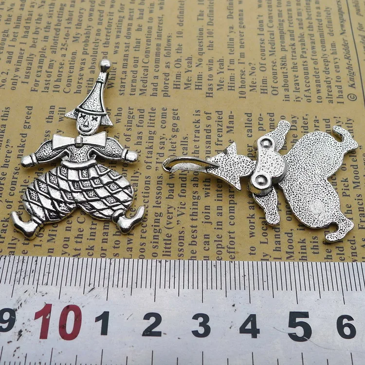 25pcs clown antique silver alloy Pendant charm Handmade earring bracelet necklace Jewelry Making DIY Components 31*48mm
25pcs clown antique silver alloy Pendant charm Handmade earring bracelet necklace Jewelry Making DIY Components 31*48mm