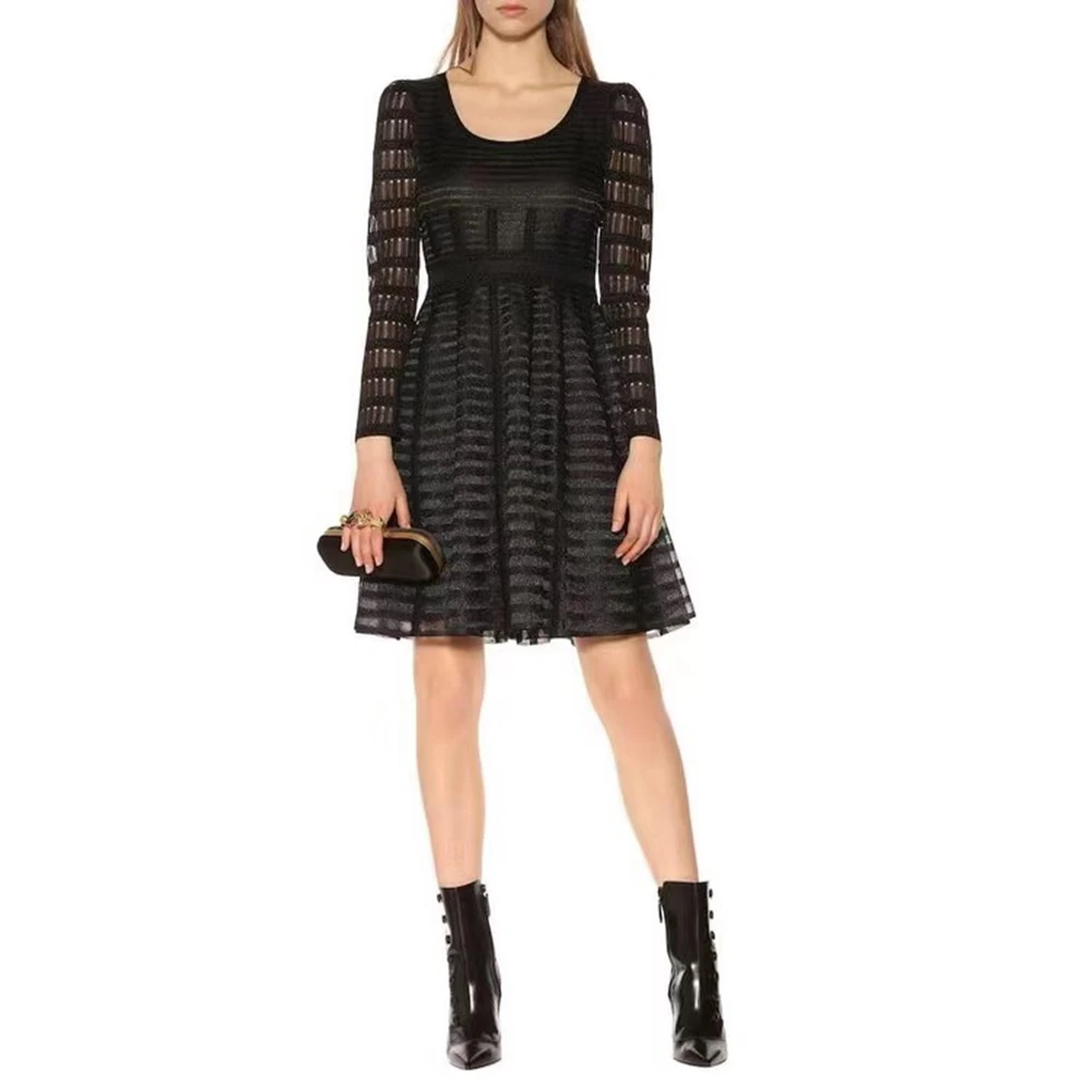 New Chic Summer Black Long Sleeve O Neck Elegant 2021 Sexy Lace Hollow Out Party Dress Celebrity Club Femme Vestidos Robe
New Chic Summer Black Long Sleeve O Neck Elegant 2021 Sexy Lace Hollow Out Party Dress Celebrity Club Femme Vestidos Robe