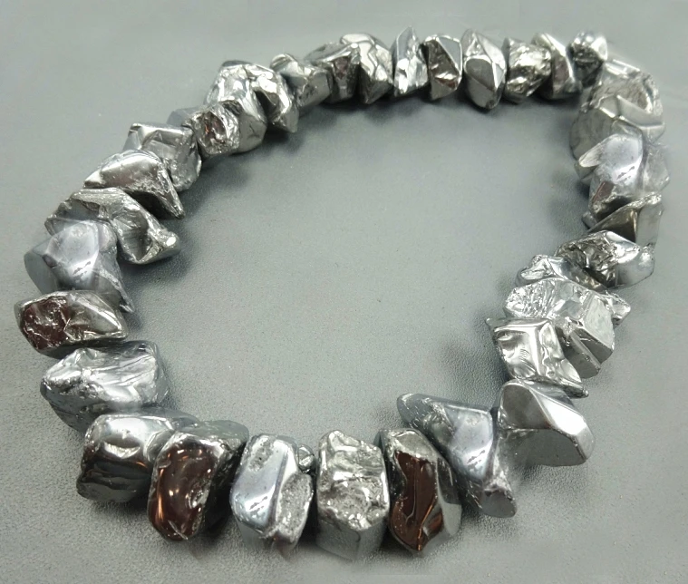 15.5inch/strand Big Crystal Pillar Finish Silver Color Crystal Point Pendants Wholesale Mystic Titanium Necklace Crafts Supplier
15.5inch/strand Big Crystal Pillar Finish Silver Color Crystal Point Pendants Wholesale Mystic Titanium Necklace Crafts Supplier