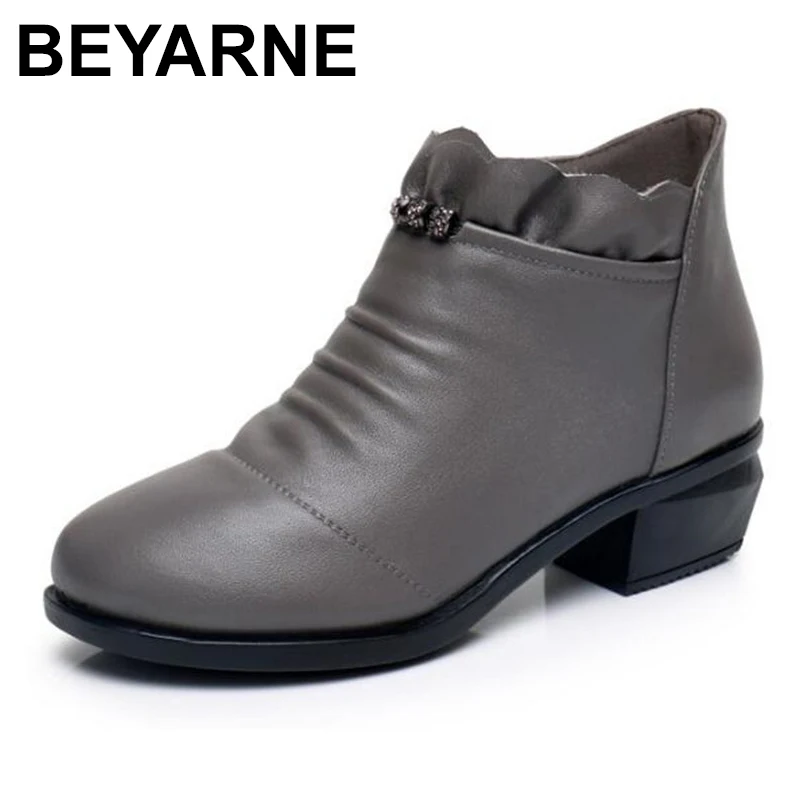 BEYARNE Elegant Comfort Rhinestone Cowhide Leather Shoes Woman Boots 2018 New Autumn Winter Warm Snow Boots
BEYARNE Elegant Comfort Rhinestone Cowhide Leather Shoes Woman Boots 2018 New Autumn Winter Warm Snow Boots