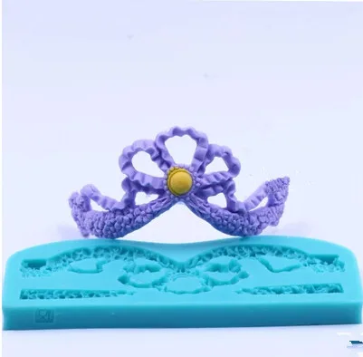 Свадебное украшение королева форма «Корона» силиконовая смола глина форма шоколада форма для украшения тортов мастикой Сахар ремесло инст...
Свадебное украшение королева форма «Корона» силиконовая смола глина форма шоколада форма для украшения тортов мастикой Сахар ремесло инст...