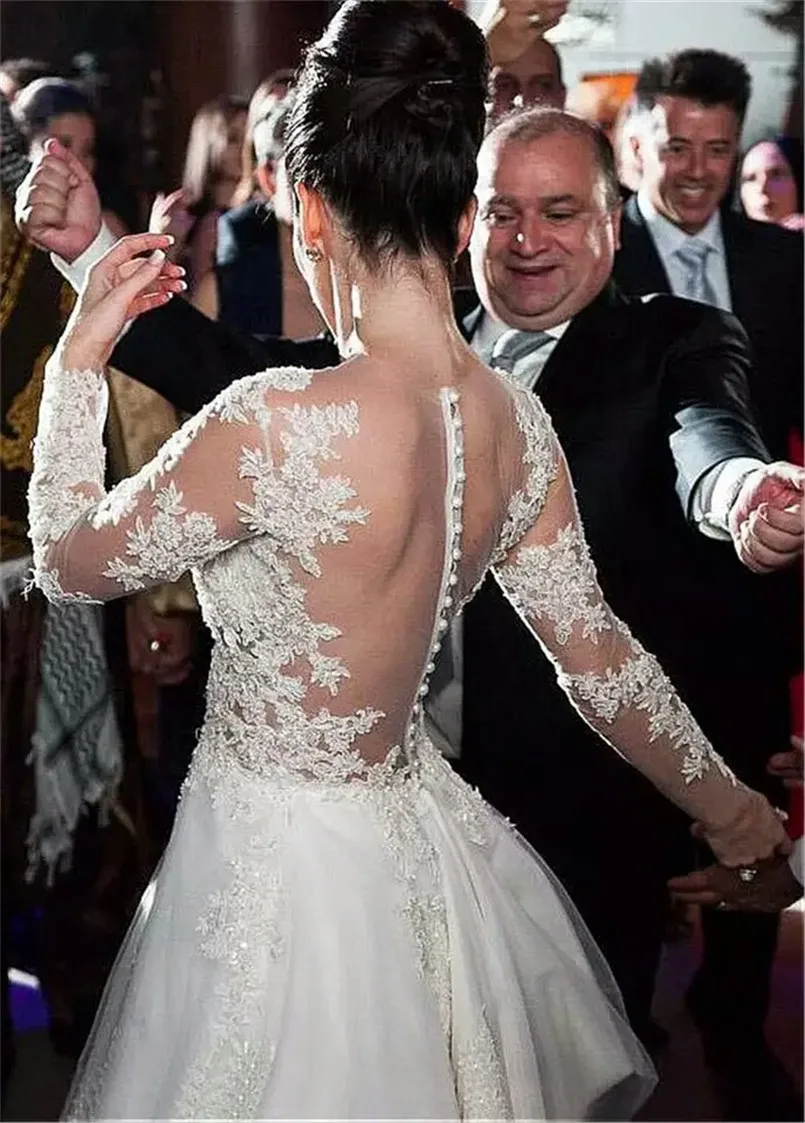 Eightale Long Sleeved Wedding Dress Plus Size 2019 O-Neck Lace Illusion Back A-Line Buttons Bride Dress Beach Wedding Gowns
Eightale Long Sleeved Wedding Dress Plus Size 2019 O-Neck Lace Illusion Back A-Line Buttons Bride Dress Beach Wedding Gowns