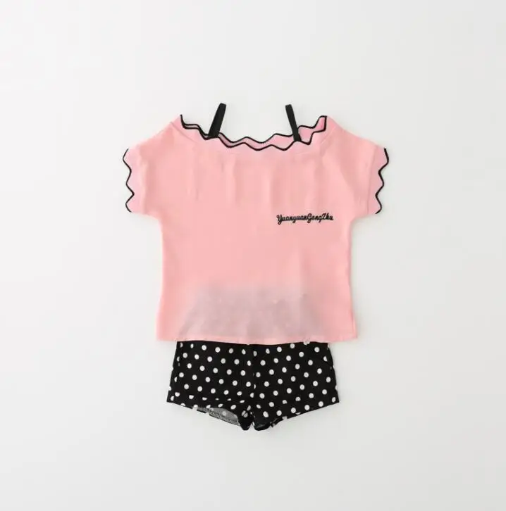 New Summer Girls Clothes Sets Children's Clothing Fashion Girl Shirt Top+Polka Dot Printed Shorts Suits 2018 Kids Clothing 2pcs
New Summer Girls Clothes Sets Children's Clothing Fashion Girl Shirt Top+Polka Dot Printed Shorts Suits 2018 Kids Clothing 2pcs