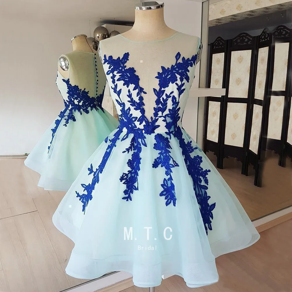 Mint Green Short Prom Dresses Graceful Blue Lace Appliques Organza Ball Gown Knee Length Illusion Sexy Homecoming Party Dress
Mint Green Short Prom Dresses Graceful Blue Lace Appliques Organza Ball Gown Knee Length Illusion Sexy Homecoming Party Dress