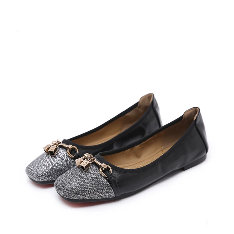 Plus Size Metal Pendant Flat Shoes Women's Sandals Square Head Flat Shallow Loafers Shoes Wrinkle Embroidery Thread Sweet 35-42
Plus Size Metal Pendant Flat Shoes Women's Sandals Square Head Flat Shallow Loafers Shoes Wrinkle Embroidery Thread Sweet 35-42