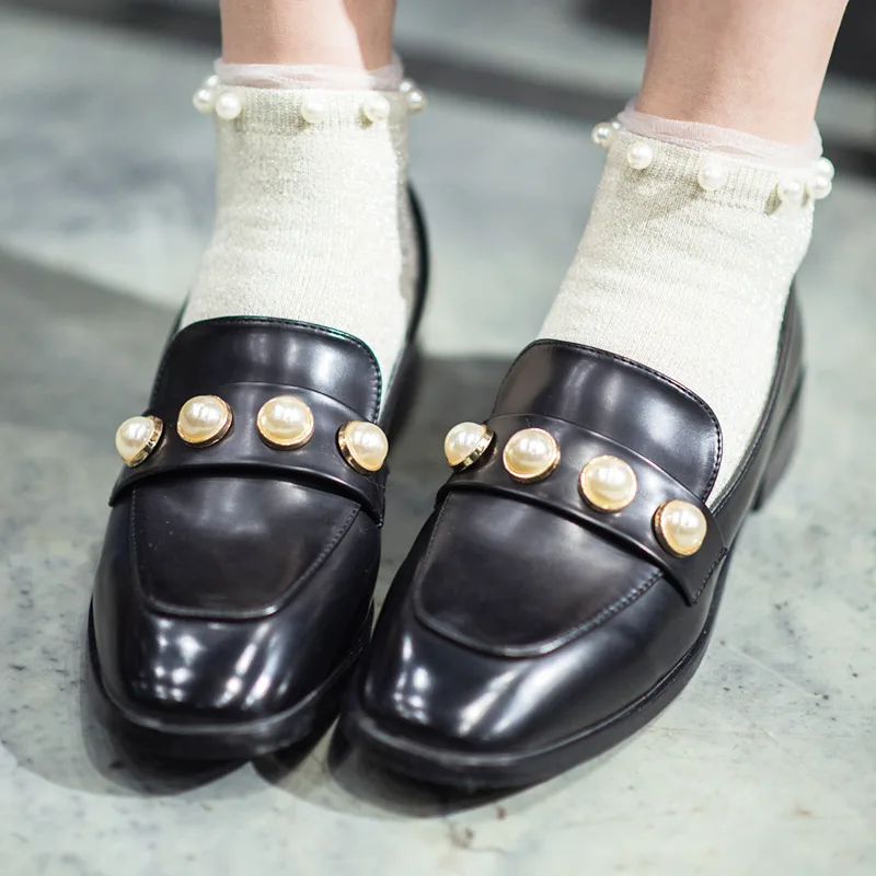 Korean Vintage Silver Silk With Handmade Pearl Lolita Socks Kawaii Women Princess Style Lace Ankle Sock Cute Sliver Short Socks
Korean Vintage Silver Silk With Handmade Pearl Lolita Socks Kawaii Women Princess Style Lace Ankle Sock Cute Sliver Short Socks