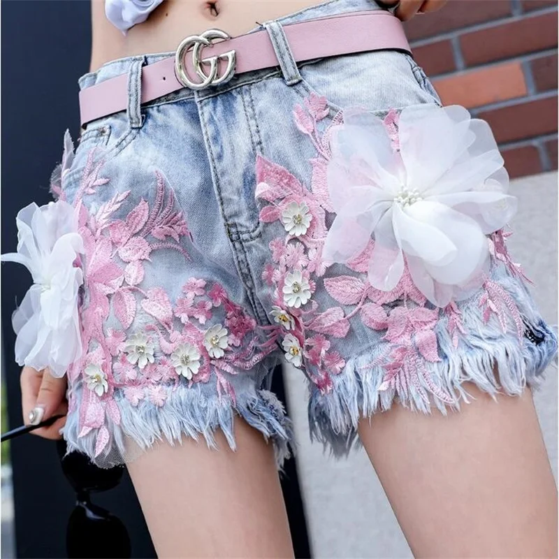 Women's Beaded embroidery Denim Shorts Fashion Brand Vintage Tassel Ripped Loose High Waist Shorts Punk Sexy Short Jeans
Women's Beaded embroidery Denim Shorts Fashion Brand Vintage Tassel Ripped Loose High Waist Shorts Punk Sexy Short Jeans