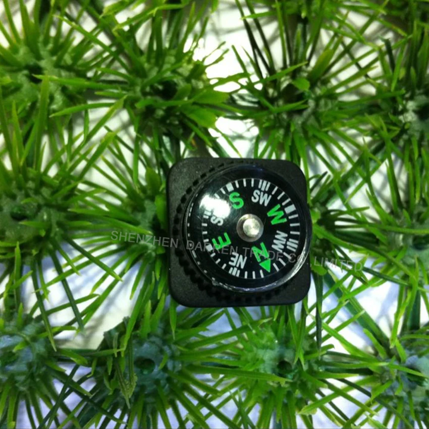 50PC New Belt Buckle Mini Compass Outdoor Camping Hiking Travel Emergency Survival Navigation Tool Compass
50PC New Belt Buckle Mini Compass Outdoor Camping Hiking Travel Emergency Survival Navigation Tool Compass
