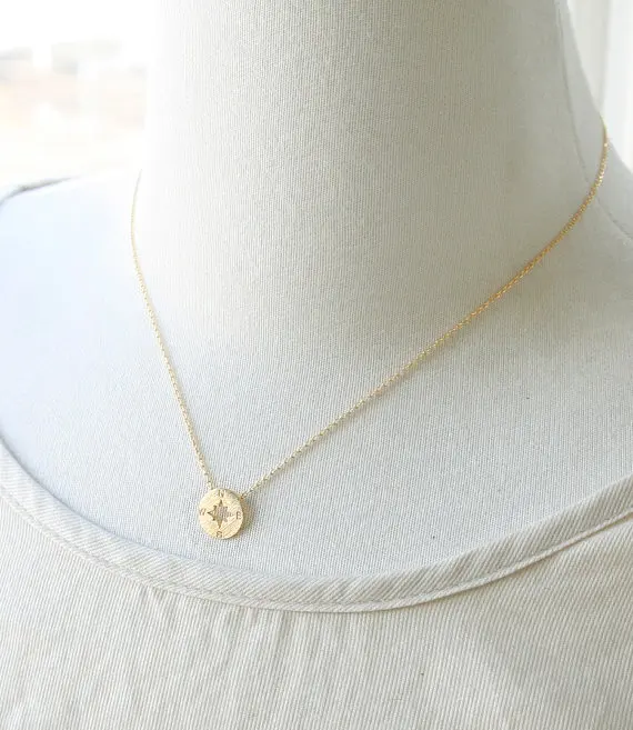 Gift New Small Compass geometry Pendant Charm necklace lucky navigation South Direction Necklace Disc Circle Disk jewelry
Gift New Small Compass geometry Pendant Charm necklace lucky navigation South Direction Necklace Disc Circle Disk jewelry