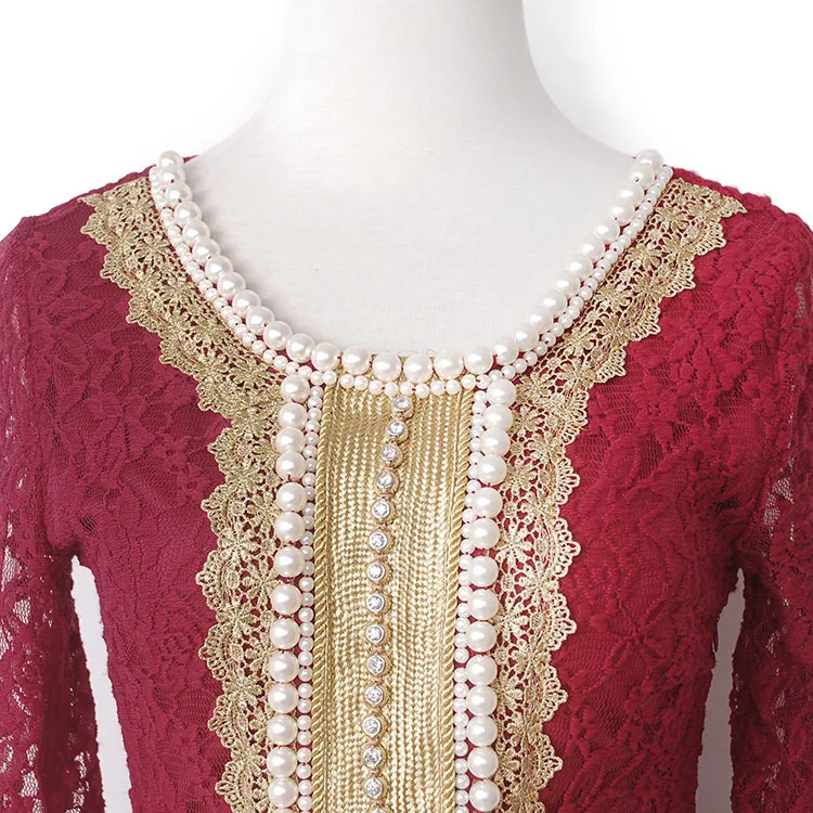 YUNINYOYO Central and Eastern European National Characteristic Dress Golden Silk Line Lace-inlaid Pearl Water Drill Lace Dress
YUNINYOYO Central and Eastern European National Characteristic Dress Golden Silk Line Lace-inlaid Pearl Water Drill Lace Dress