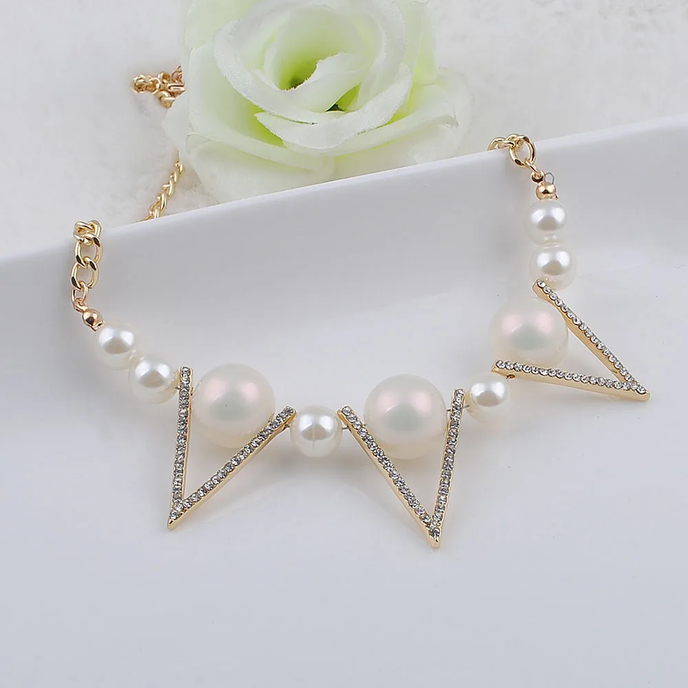 Vintage Chokers Necklaces Women Simulated-pearl Gold Color Bijoux Femme Statement Pendant Wedding Gift
Vintage Chokers Necklaces Women Simulated-pearl Gold Color Bijoux Femme Statement Pendant Wedding Gift