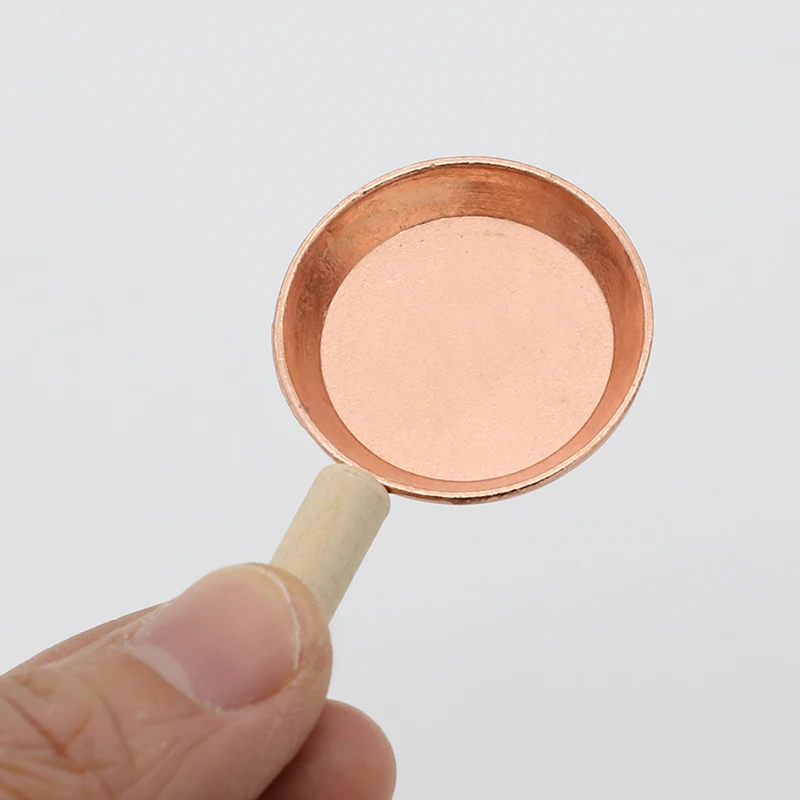 1:12 3pcs/Set Scale Dollhouse Miniature Bronze Frying Pan Cooking Pot Kettle Cookware Kitchen Accessories
1:12 3pcs/Set Scale Dollhouse Miniature Bronze Frying Pan Cooking Pot Kettle Cookware Kitchen Accessories