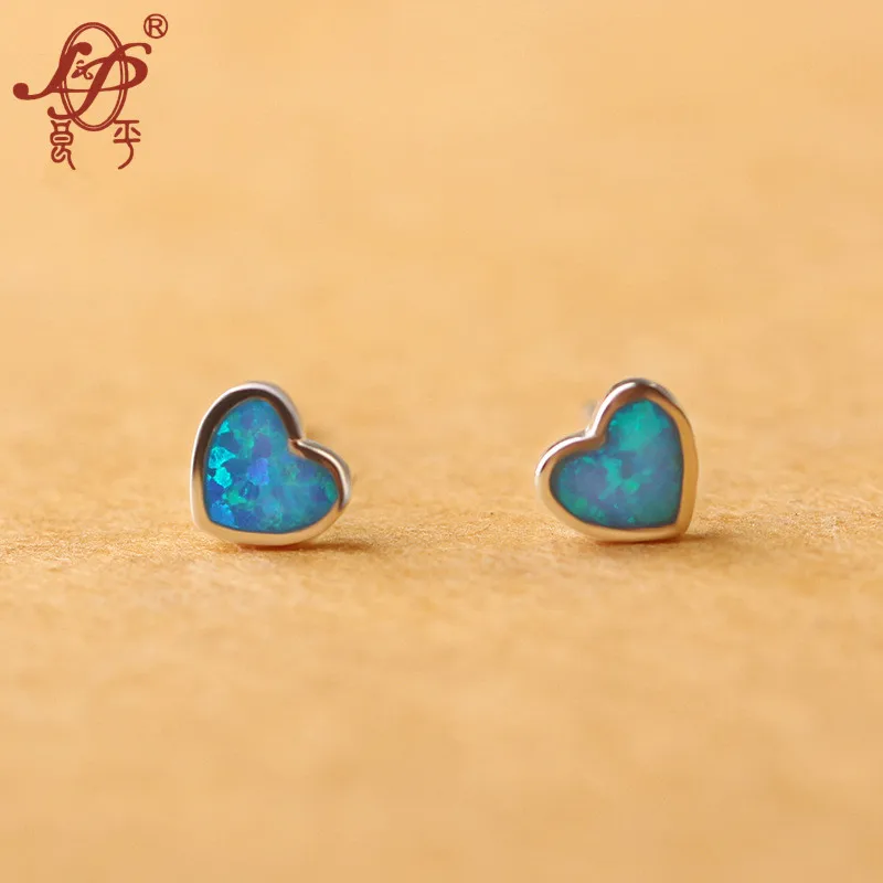 Fashion Blue Heart Design Top Quality Earrings Natural Stone Stud Earrings for Women Pendientes Christmas Gift Wholesale
Fashion Blue Heart Design Top Quality Earrings Natural Stone Stud Earrings for Women Pendientes Christmas Gift Wholesale
