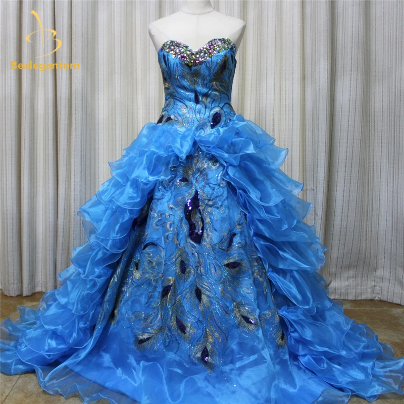 Bealegantom New Sexy Peacock Quinceanera Dresses 2021 Ball Gowns Sweetheart Organza Beaded Sweet 16 Dresses Party Gowns QA850
Bealegantom New Sexy Peacock Quinceanera Dresses 2021 Ball Gowns Sweetheart Organza Beaded Sweet 16 Dresses Party Gowns QA850