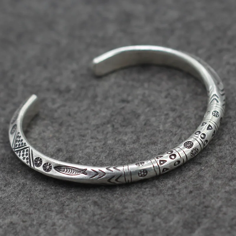 Chiang Mai Handmade Silver S925 Sterling Silver National Style Original Open Ended Exquisite Carving Men And Women Bangle
Chiang Mai Handmade Silver S925 Sterling Silver National Style Original Open Ended Exquisite Carving Men And Women Bangle