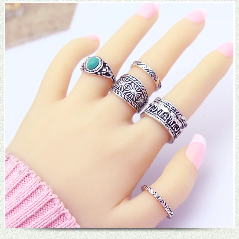 5PCS Vintage Bohemian Retro Influx Of People Creative Fashion Ring Elephant Set Ring Women Charm Party Anelli Jewelry
5PCS Vintage Bohemian Retro Influx Of People Creative Fashion Ring Elephant Set Ring Women Charm Party Anelli Jewelry