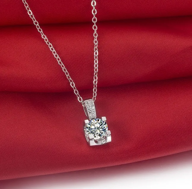 14K White Gold Pendants Necklace Luxury 1Ct Diamond Engagement Pendant Wedding G14K Necklace for Women Classic Jewelry
14K White Gold Pendants Necklace Luxury 1Ct Diamond Engagement Pendant Wedding G14K Necklace for Women Classic Jewelry