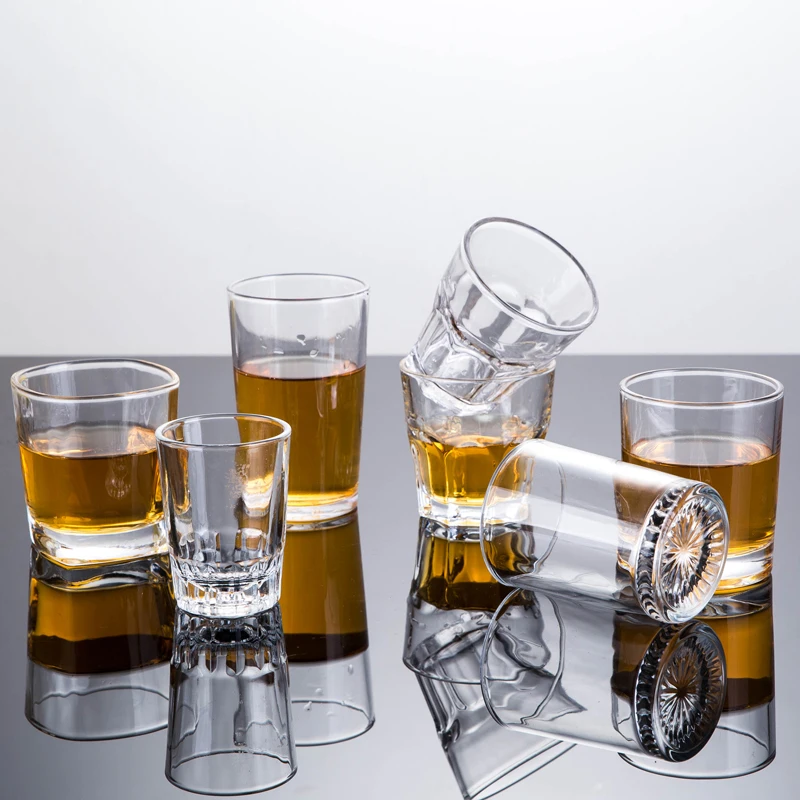 1PCS Mug Crystal Cup Shot Toughened Glass Cup Creative High Spirits White Wine glasses Drinking Thick Bottom Liquor whisky
1PCS Mug Crystal Cup Shot Toughened Glass Cup Creative High Spirits White Wine glasses Drinking Thick Bottom Liquor whisky