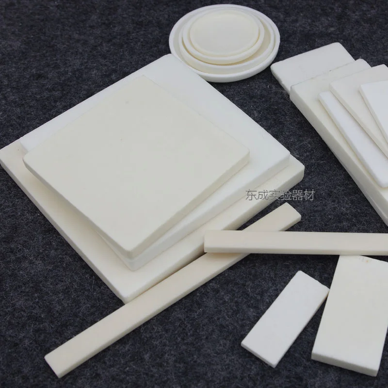99% corundum alumina plate/Crucible lid/High temperature 1600 degrees/Category 2
99% corundum alumina plate/Crucible lid/High temperature 1600 degrees/Category 2