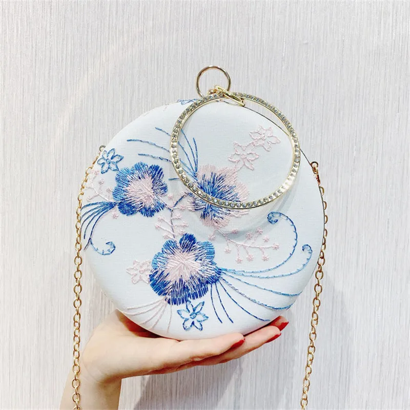 2023 Round Shaped Clutch Bags Embroidery Flowers Wallets Diamond Handel Wedding Banquet Bags Drop Shippibg
2023 Round Shaped Clutch Bags Embroidery Flowers Wallets Diamond Handel Wedding Banquet Bags Drop Shippibg