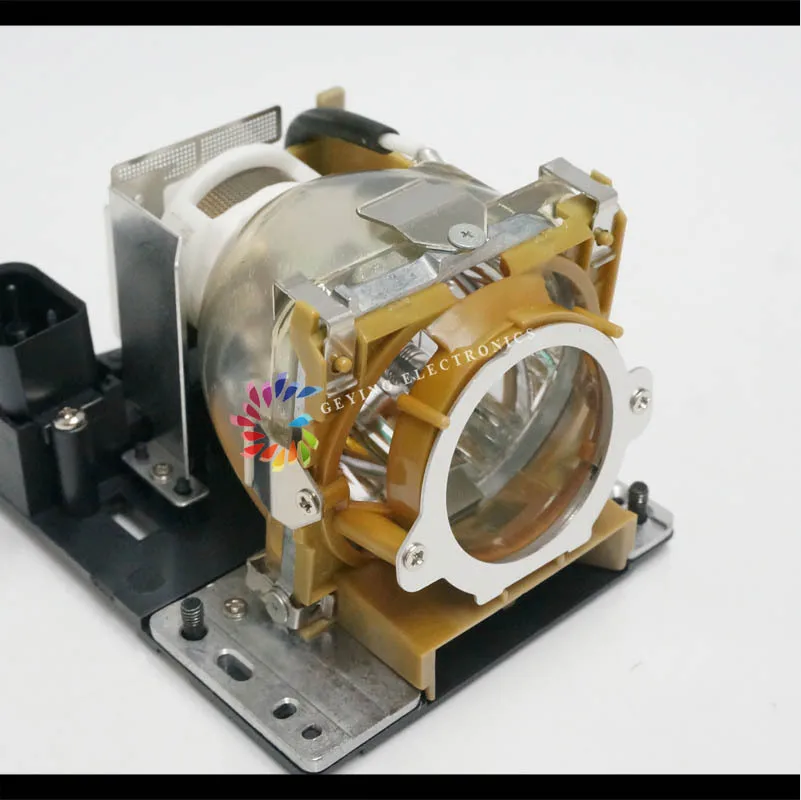 Бесплатная доставка Оригинальная Лампа для проектора с корпусом YL-31 NSH200W для Ca sio XJ-360
Бесплатная доставка Оригинальная Лампа для проектора с корпусом YL-31 NSH200W для Ca sio XJ-360