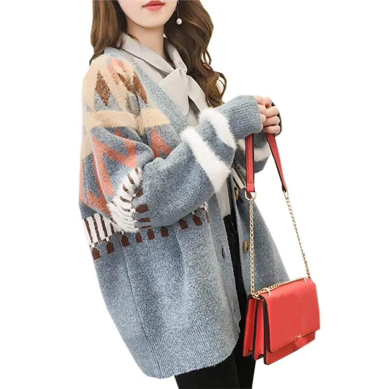 Female Autumn Winter Cardigans Sweaters Coats Women V-neck Print Floral Loose Knitted Sweater Casual Cardigan Sweater FP1240
Female Autumn Winter Cardigans Sweaters Coats Women V-neck Print Floral Loose Knitted Sweater Casual Cardigan Sweater FP1240