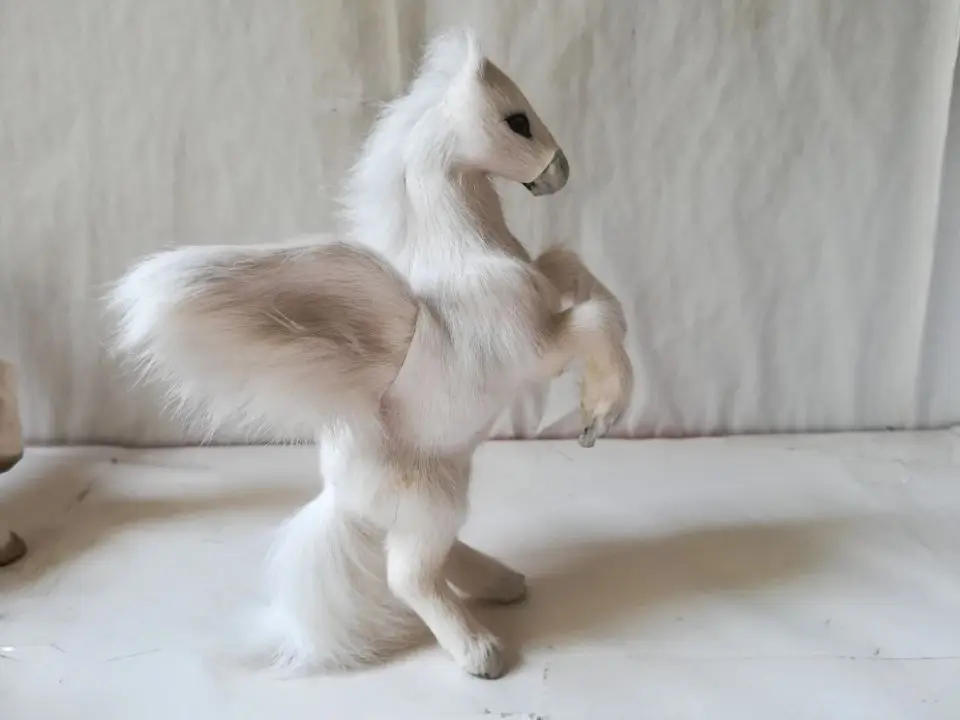 simulation unicorn 11x16cm model polyethylene&furs white unicorn jumping leg up,model handicraft home decoration gift b2630
simulation unicorn 11x16cm model polyethylene&furs white unicorn jumping leg up,model handicraft home decoration gift b2630