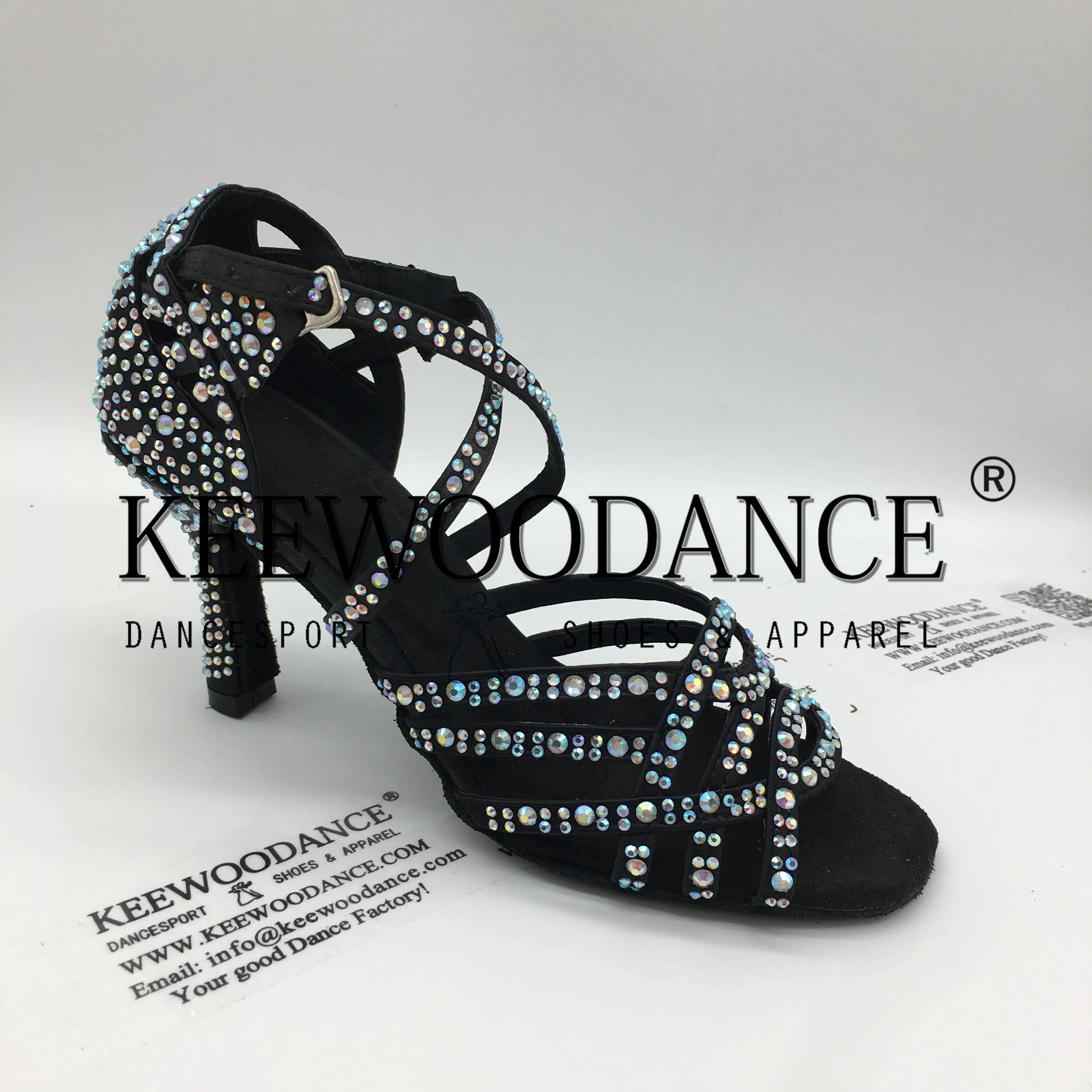 Обувь для бальных танцев со стразами; женская обувь; zapatos de mujer; обувь для латинских танцев; scarpe da ballo latino donna
Обувь для бальных танцев со стразами; женская обувь; zapatos de mujer; обувь для латинских танцев; scarpe da ballo latino donna